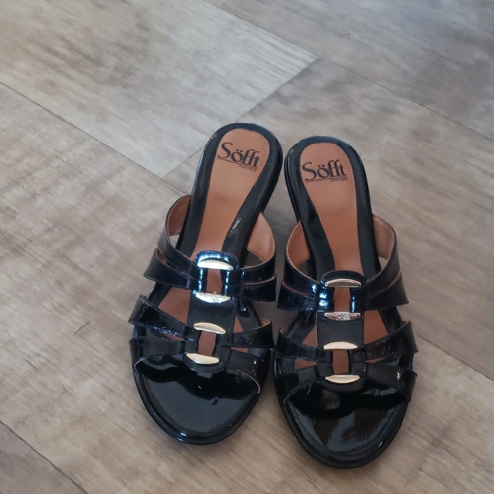 Black Glossy Mules with Wide Strap Design